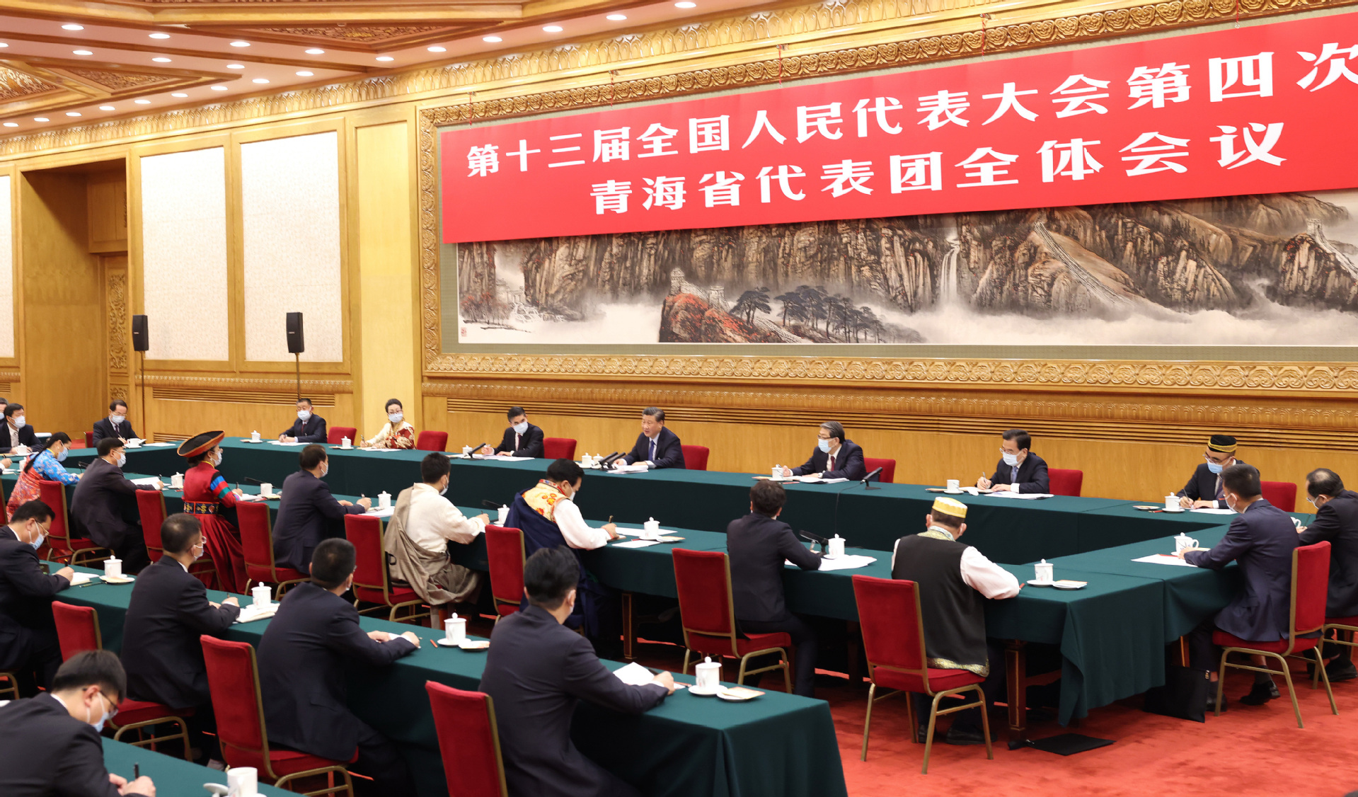 7日，習近平參加十三屆全國人大四次會議青海代表團審議。 新華社發(fā).JPG